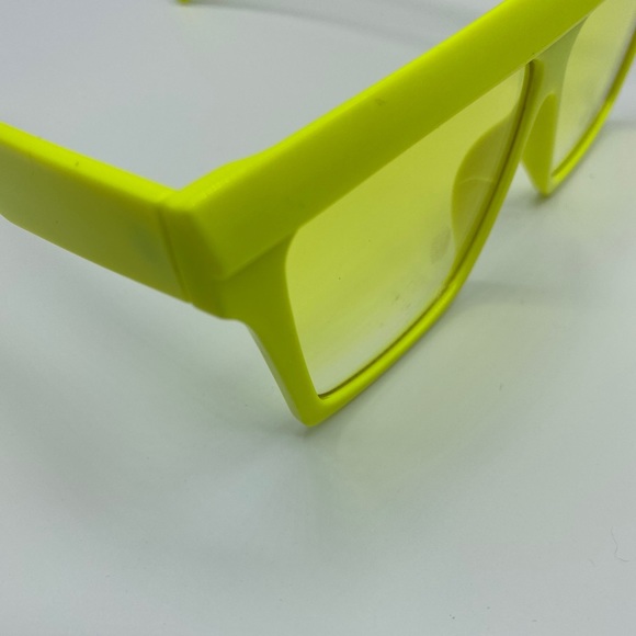 Flat Top Yellow Gradient Sunglasses - Picture 3 of 7